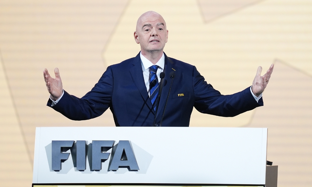 光辉的足球 光辉的足球